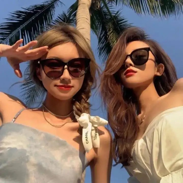 背鸭子的男孩 海报